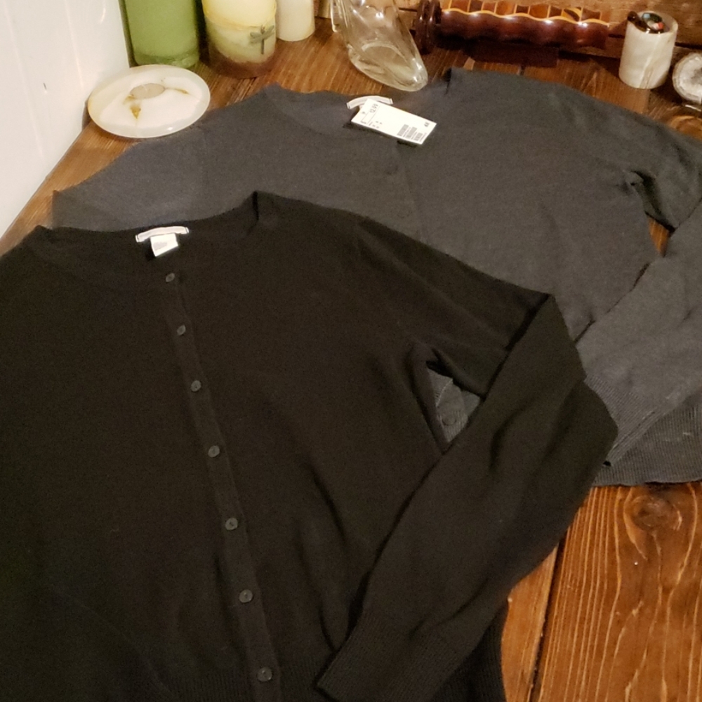 2 H&M sweaters